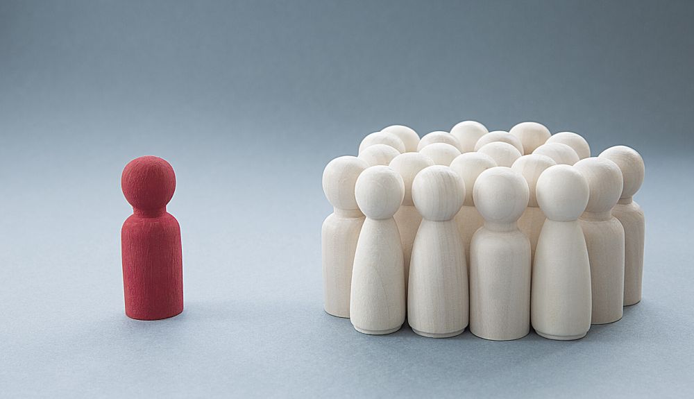 How leadership and management can respond to crisis